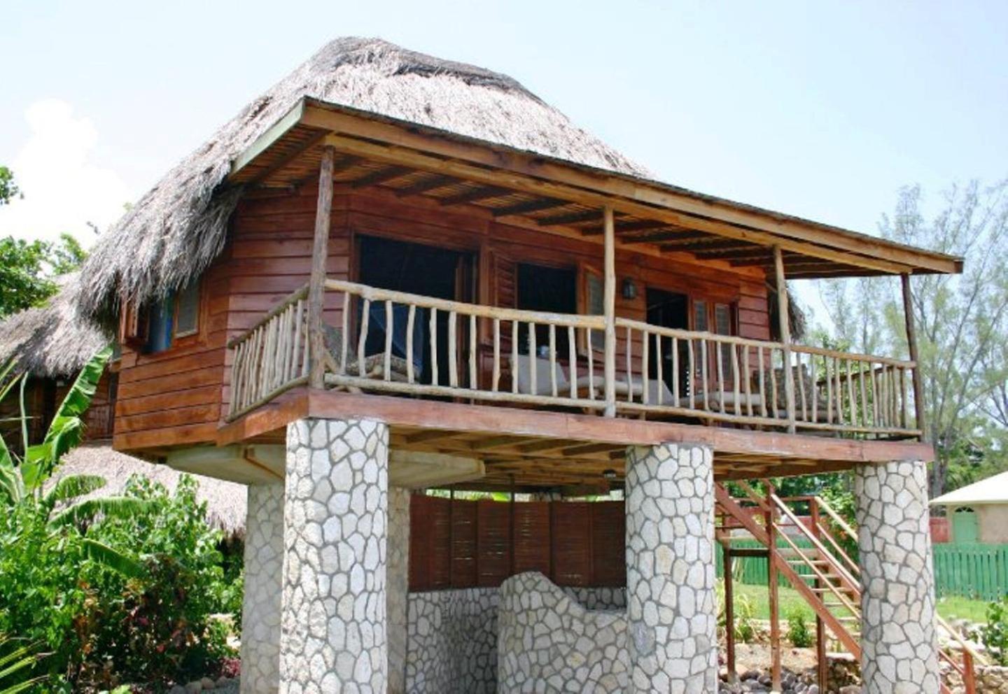 Tensing Pen Hotel Negril Exterior photo