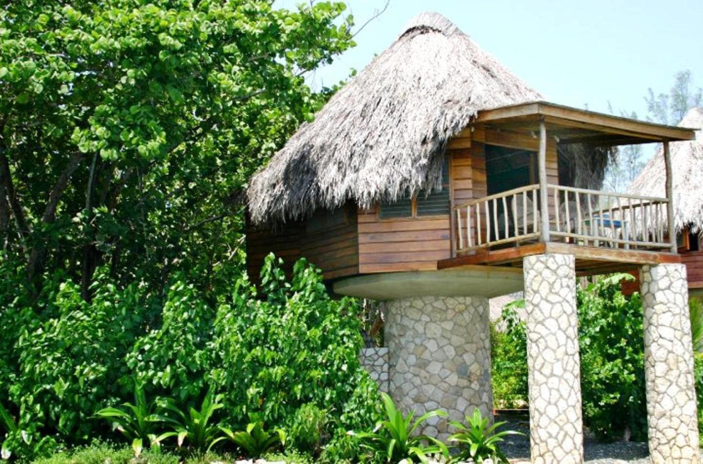 Tensing Pen Hotel Negril Exterior photo