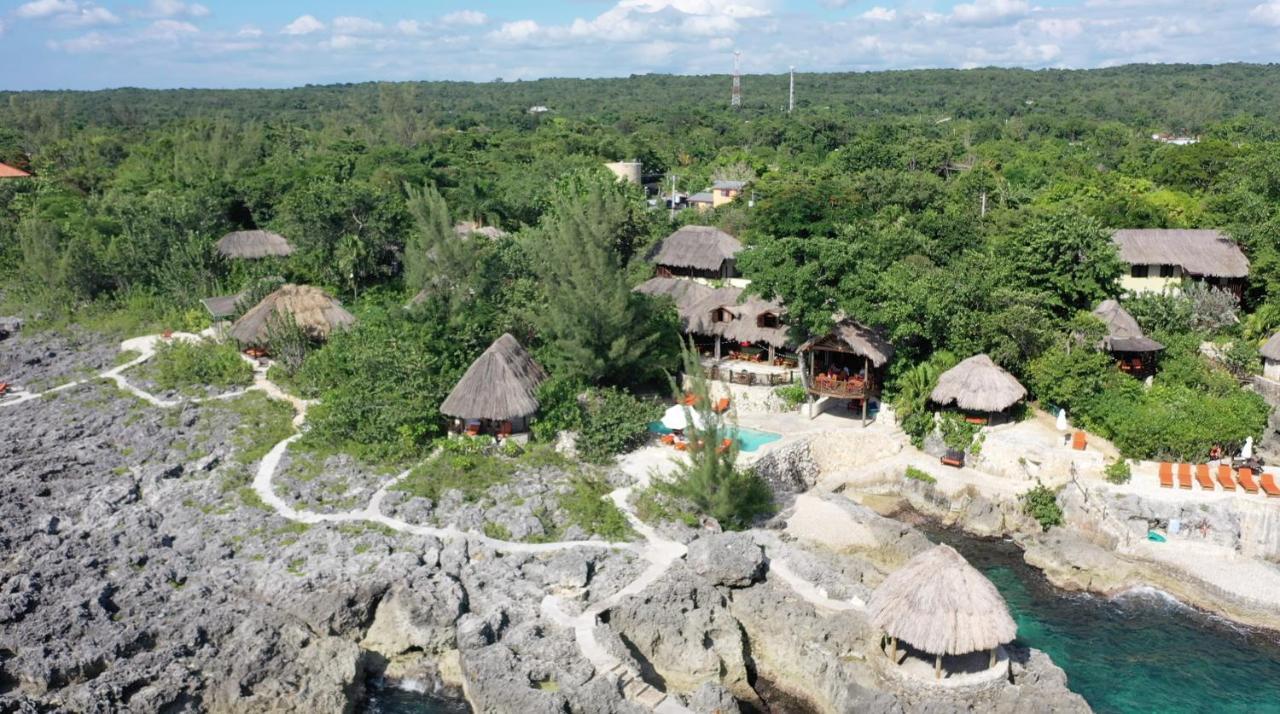 Tensing Pen Hotel Negril Exterior photo