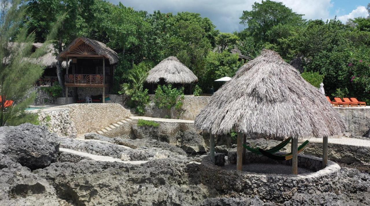 Tensing Pen Hotel Negril Exterior photo